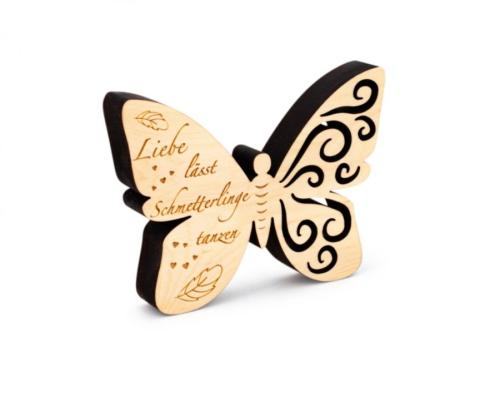 Artikelbild des Artikels “Kleiner Zirben Schmetterling mit Gravur Liebe lässt “