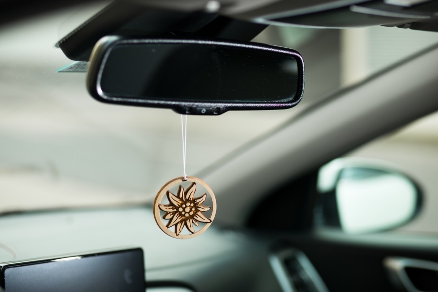Autoduft aus Zirbe Anhänger Edelweiß 